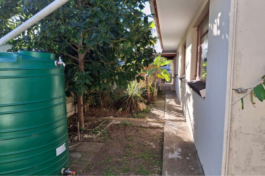 4 Bedroom Property for Sale in Kabega Park Eastern Cape